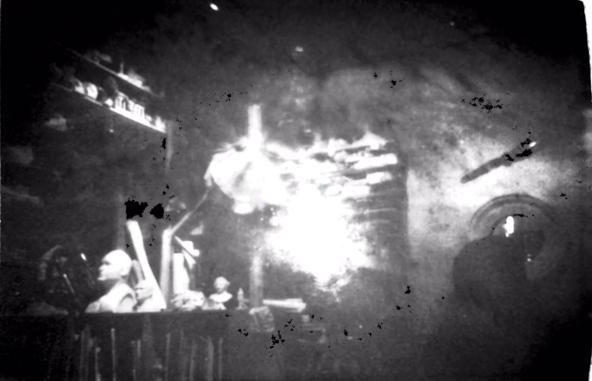 Playing tonight in Edinburgh’s Harmonium w Buffet Lunch.