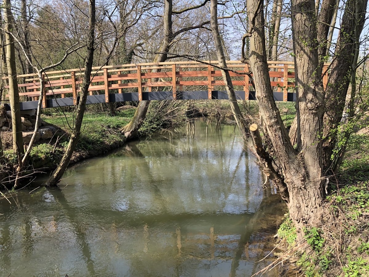 COostwegel's tweet photo. Mooi deze nieuwe wandelbrug over de #Geul bij de idyllische waterval in Geulhem, waar ik in mijn jeugd speelde en je de grote #zalmforellen bijna met de hand kon vangen….@Sint_Gerlach @Limb_Landschap #Ingendael https://t.co/50GBPAOZJ7