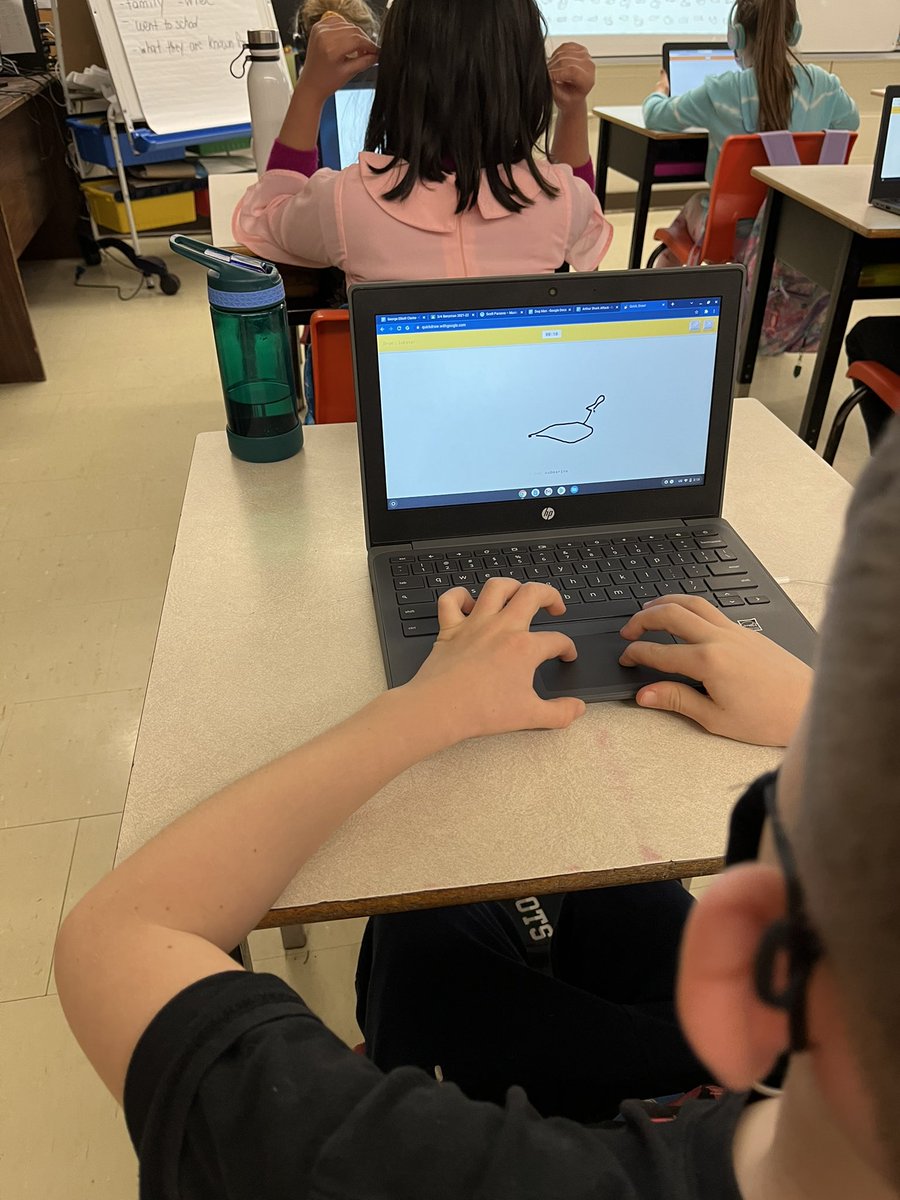 LindaBerryman6's tweet photo. My students are loving the farm tours! Thanks Agriculture in the Classroom. #GCFT22contest https://t.co/9tZQAOSt87