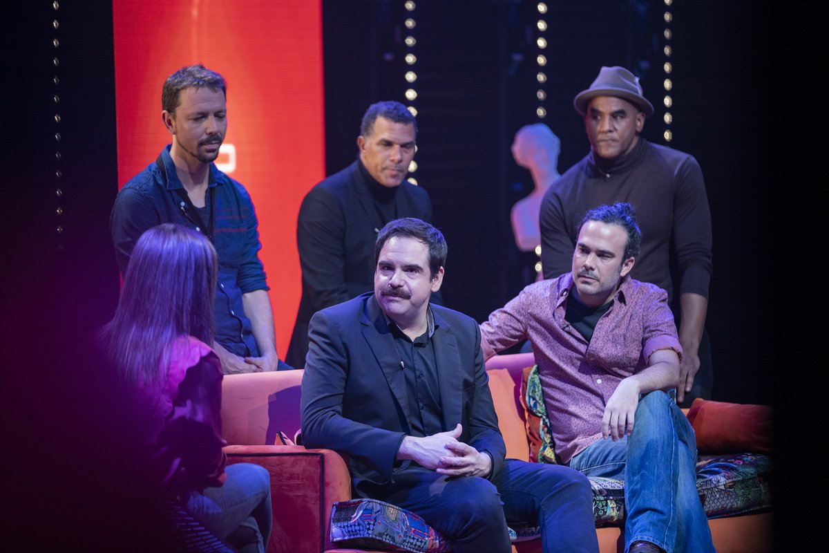 aragontv's tweet photo. .@De_CarneyHueso suena a cumbia, a chacarera, a landó, a bolero, a samba.
De sus influencias y de su trayectoria hablarán este jueves con Ana Benavente en el último programa de la temporada de #ColofoniaATV.
📝https://t.co/OfWxHvBeXR https://t.co/iLWZYYLGO3