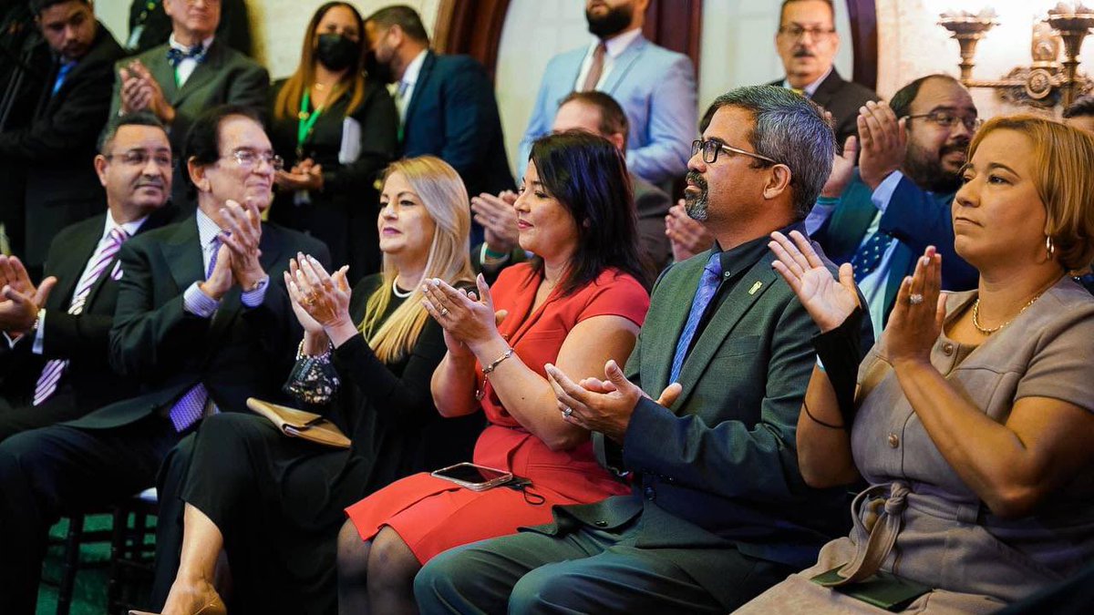 wandavazquezg's tweet photo. Felicito al @GovPierluisi por el mensaje  donde demostró sus prioridades con el pueblo de PR y con los servidores públicos. Presentó un gobierno enfocado en la recuperación y el desarrollo para nuestra isla. https://t.co/0ZzALOArvd
