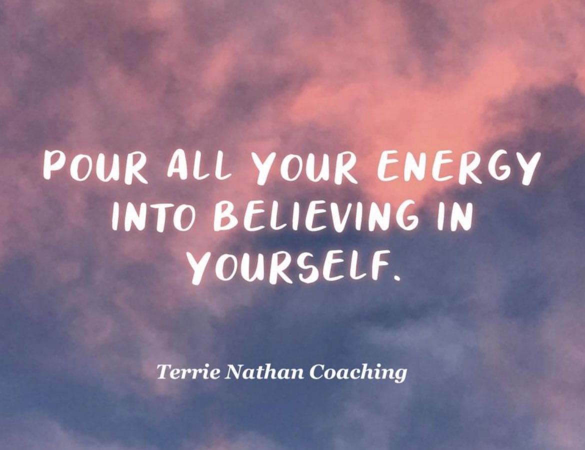 stronggirl52's tweet photo. When you believe in yourself all things are possible. #stronggirlspirit #energy #believeinself https://t.co/RMl6FMYAGd https://t.co/hh30KojHRf