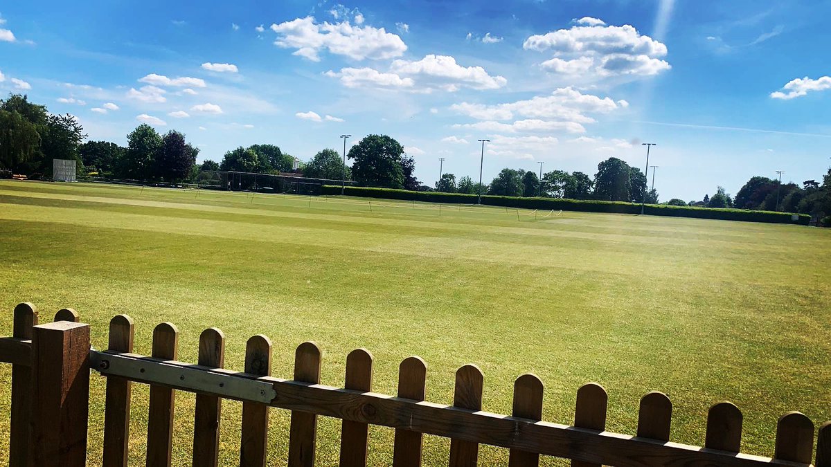 BroxbourneCC's tweet photo. The ground doesn’t look this good without lots of hard work 🤛🏽

Get down to the club this Saturday morning to do your bit and get the grounds in top condition for the start of a big cricketing summer at Mill Lane 🏏☀️ 

#GetSetWeekend #CricketForce #GroundPrep #Badgers https://t.co/0x67TbzE73