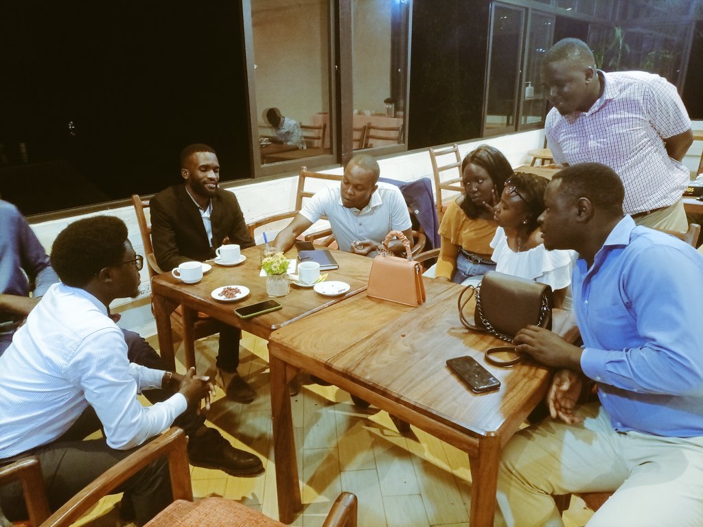 RctKlaSsese1's tweet photo. Massive fun and games at the Sailors' meeting yesterday. ๐
#TeamGogolu โ๏ธโ๏ธcaptained by IPP Nelly.
#TeamDoers ๐๐ captained by CMP @kevo_thaDon and CMP @_empangare
#ServicewithFun
#SailorsKuntikoโตโต https://t.co/9wabwcfvCq