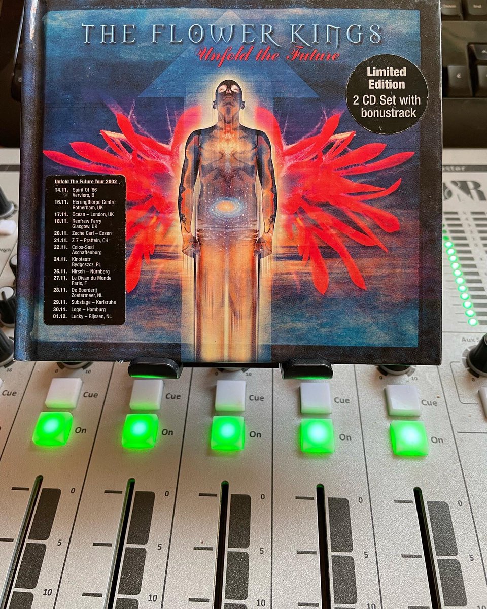 greetzMike's tweet photo. De muzikale dagstart van vandaag is Flower Kings- Unfold the future (2002).
#FlowerKings #progrock #progressiverock #cdcollection https://t.co/QZz9zY6cw9
