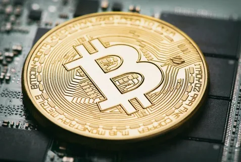 inspectorCrm's tweet photo. You have a chance to win a progressive jackpot of over $1,001,349! 
Use (3) free attempts at our slot machine
👉https://t.co/FLddTE9zjy

#crypto #bitcoin #altcoins #cryptocurrency #bitcoinnews #ethereum #cryptonews #cryptocurrencynews #eth #bitcointoday #money #bitcoinnewstoday https://t.co/3PItrkGM12