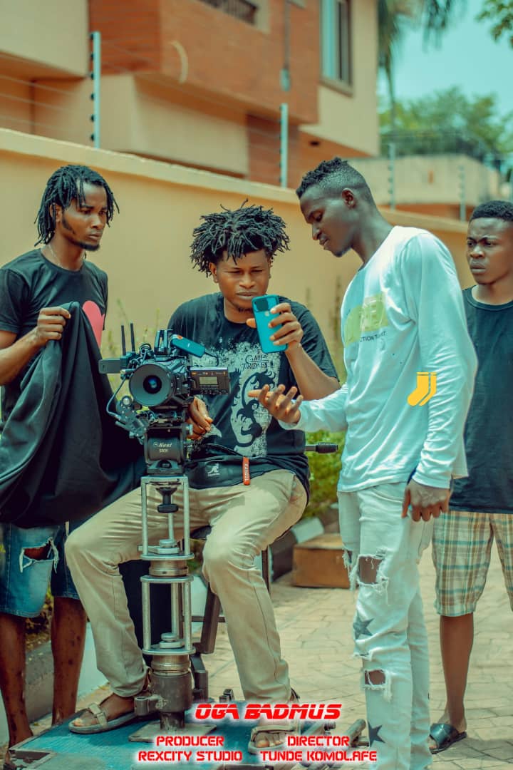 victoralokan's tweet photo. Spot me if you can! I love to tell STORIES, Full Gist Coming Soon 

#Hustle
#Learn
#Direction
#Cinematography
#VictorAlokan
#VA
#BloggerJay 
#VisualWOX https://t.co/abv3CJfRAt