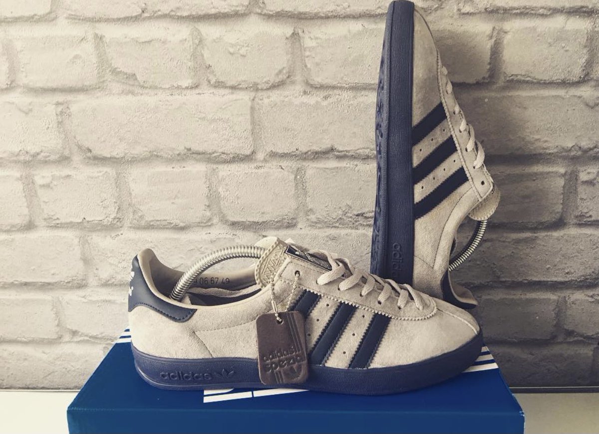 waynetaylor111's tweet photo. Mallison
#adidasmallison #Adifamily #ShareYourStripes #adidasoriginals @adidasoriginals @adidasonfoot @adiFamily_ https://t.co/vtHEr3OhPh