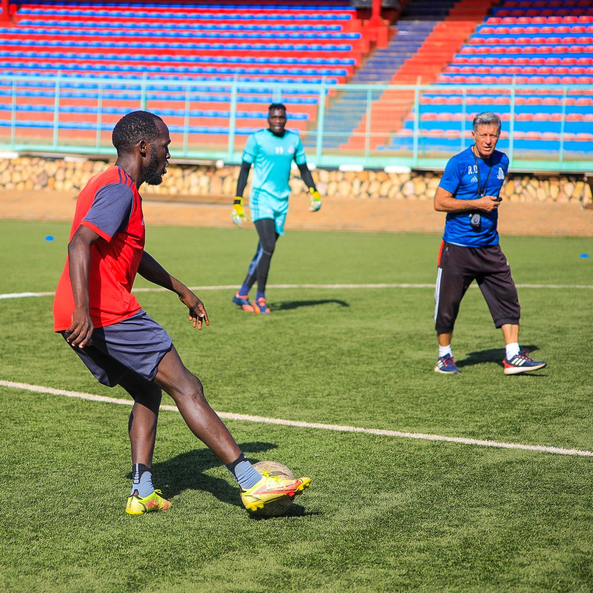 VipersSC's tweet photo. ๐ The work continues!!!
Back in action next week.
#VenomsUpdates | #OneTeamOneTeam https://t.co/oUWVHFUeiC