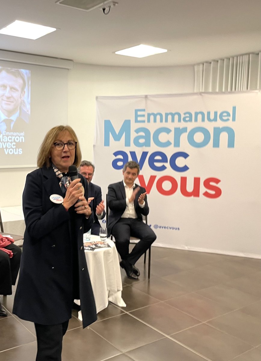 IsaMdeNoell's tweet photo. Une belle réunion où les participants ont apprécié les interventions de Gérald Darmanin qui a souligné le remarquable bilan de notre Président. https://t.co/F0MX91Jb6o