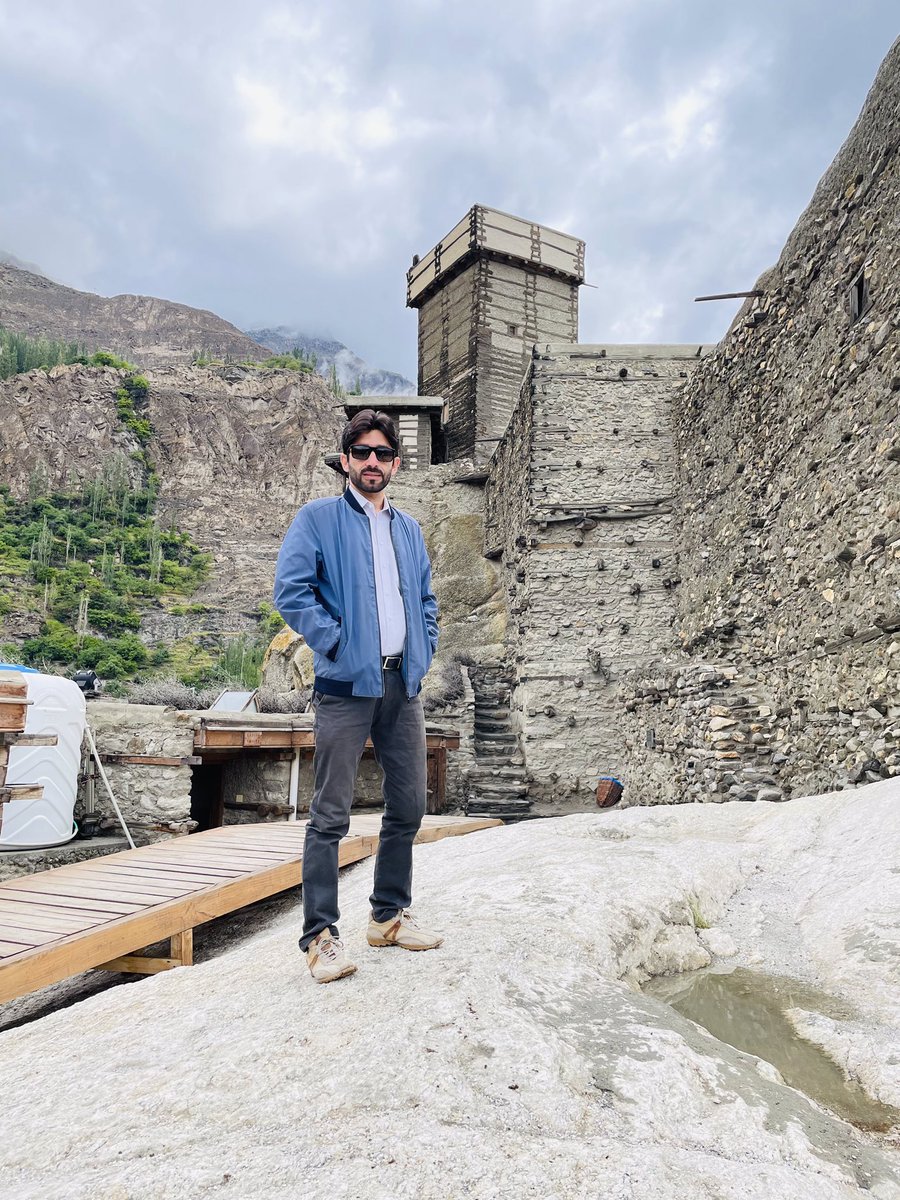 saifafridi374's tweet photo. #Hunza_Valley(GB)..❤️ https://t.co/ppzmzN8qJF