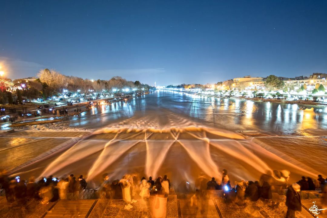 Enjoy this amazing view of Khajou Bridge in the #Iranian city of #Isfahan 

#iran #tourism