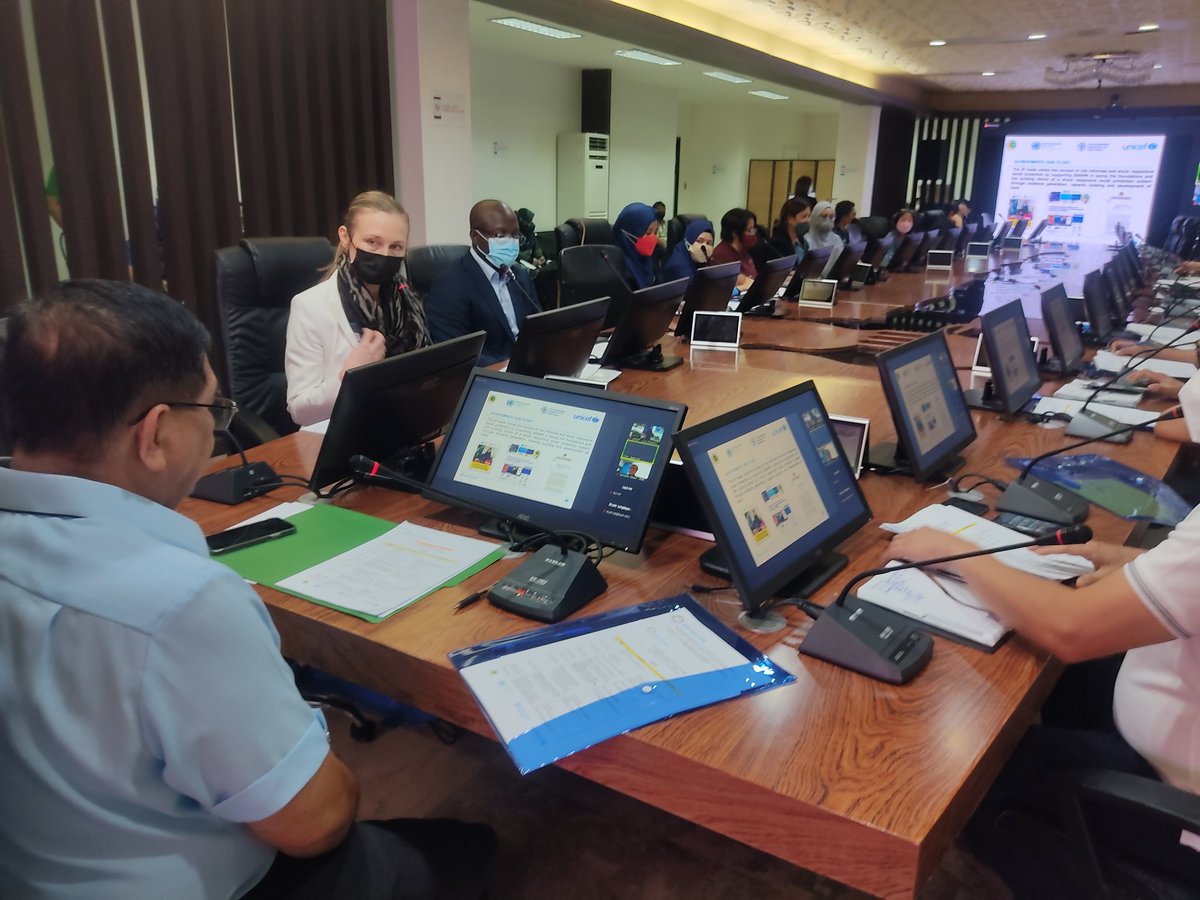 FAOPhilippines's tweet photo. FAO🇵🇭 head Kati Tanninen reports on achievements of 🇺🇳Joint Programme on Shock Responsive #SocialProtection at JP Steering Committee Meeting in Cotabato City, 30 March.

@JointSDGFund @BangsamoroGovt https://t.co/H1pZwthoEh