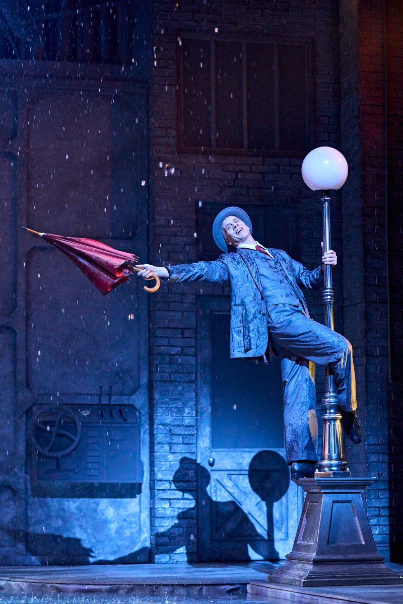 WokingWriters's tweet photo. 'Dazzling and captivating ... laced with humour, slick choreography, joyous singing and brilliant lighting effects that transform the stage with magical effect': Amanda Briggs enjoys 'Singin' In The Rain' @WokingTheatre https://t.co/sxrMFyAT4t https://t.co/ANuERLQBeH