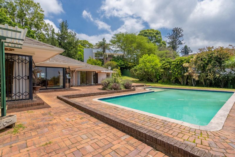 WakefieldsSA's tweet photo. A 4 Bedroom House is For Sale in #Kloof!

A stunningly designed and cared for home with delightful family spaces and plenty of room for growing kids and entertaining friends…

See more: https://t.co/uJJUxJVs91

#WakefieldsWay #SAProperty #Durban #KZNRealEstate #KZN #ForSale #SA https://t.co/SWk61FzRIP