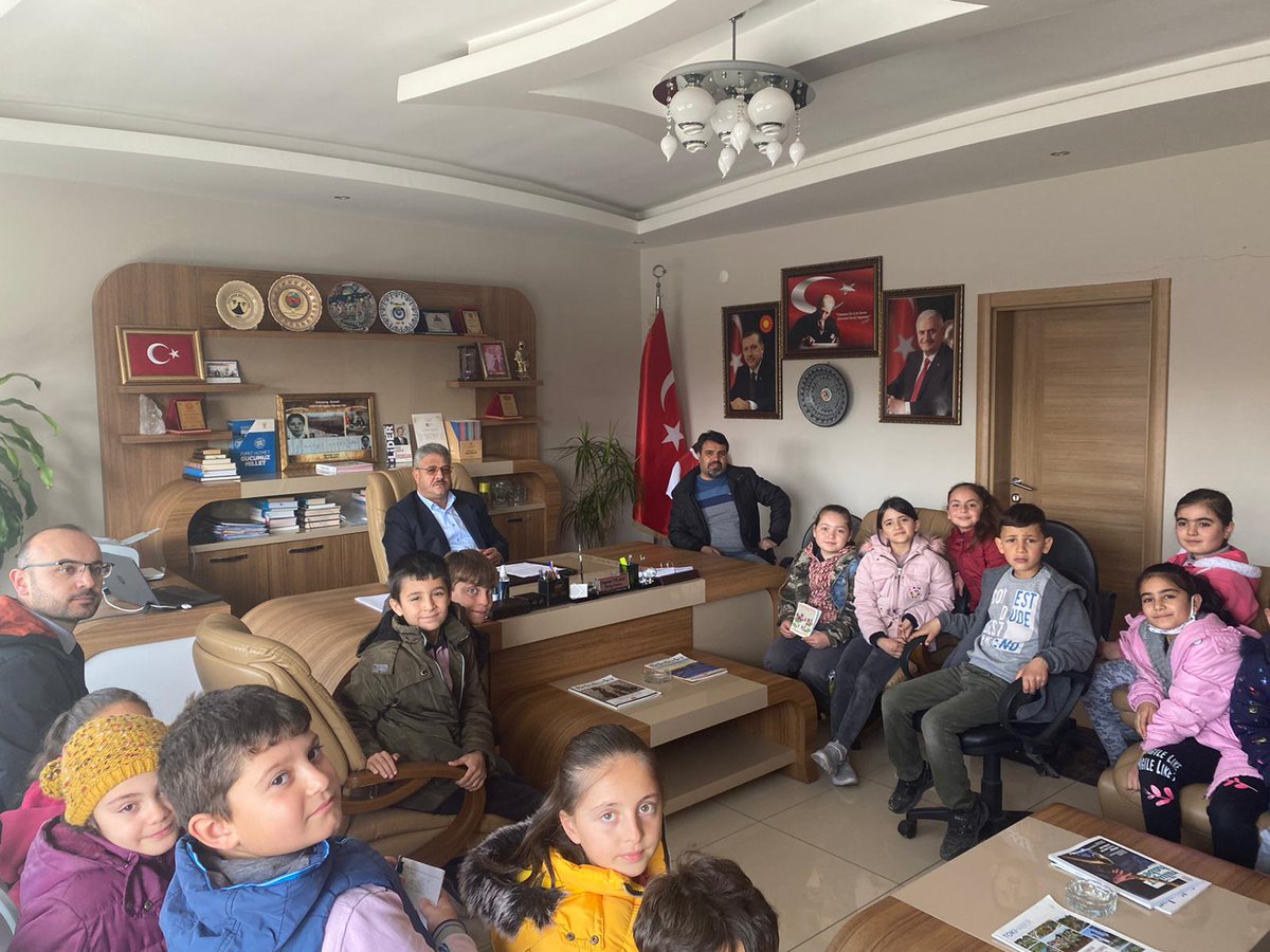3.sinif öğretmenimiz Enis POYRAZ ve öğrencileri ile Sulusaray Belediyesini ziyaretimiz,Sayın başkan Bayram YILMAZ'a ve personeline teşekkür ediyoruz.