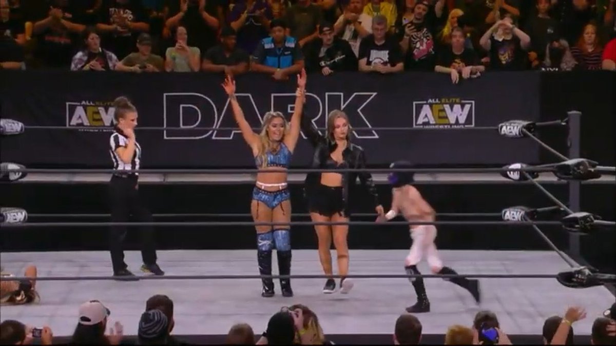 AJbam28's tweet photo. There she is! The peoples champ @TayConti_
Best womens wrestler in AEW
#AEaw #AJWF #TayConti https://t.co/2QopnvL0mY