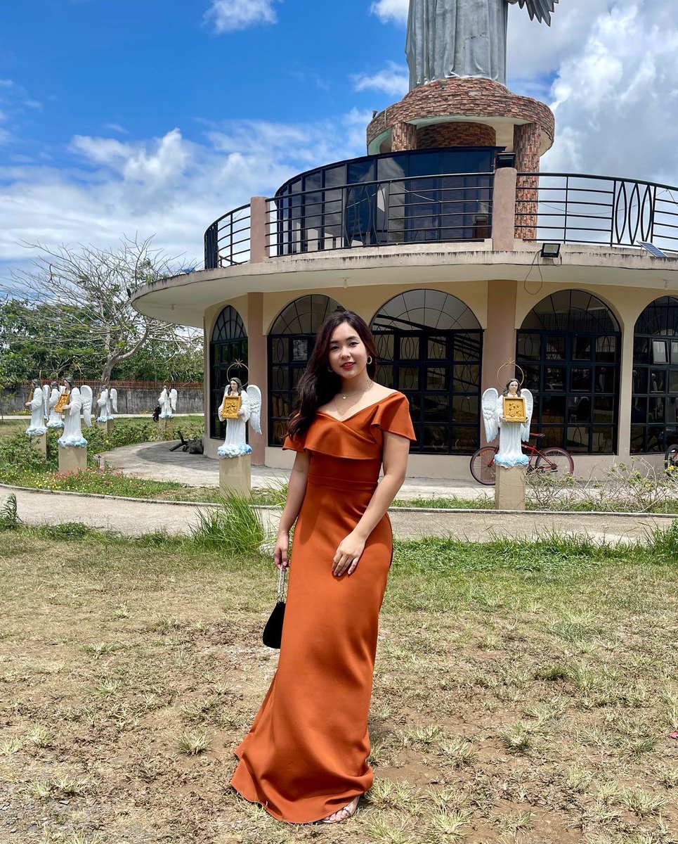 jaiyieee's tweet photo. Nagfeeling matangkad lang for a day hahaha https://t.co/HiwYXva2ck