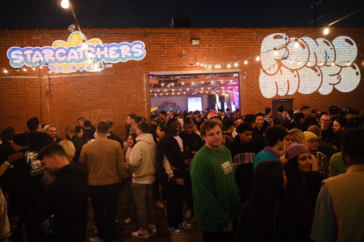 Haha wild night… Passed out in the burger line! 🤠🤙🏽 <a href="/StarcatchersNFT/">Starcatchers</a> <a href="/FomoMofoNFT/">FOMO MOFO</a> <a href="/BoredNHngry/">Bored & Hungry</a>