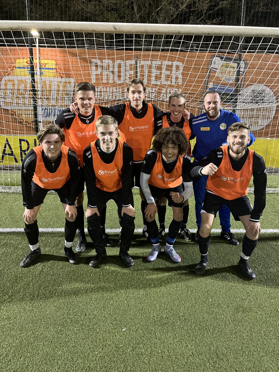 P_Posthuma's tweet photo. Samen toewerken naar de volgende uitdaging 💪 Zaterdag wacht VSCO’61 in Oosterwolde! We weten wat te doen samen 🔥 #winnaars #liefhebbers #asvdronten https://t.co/YTdKJp03VA