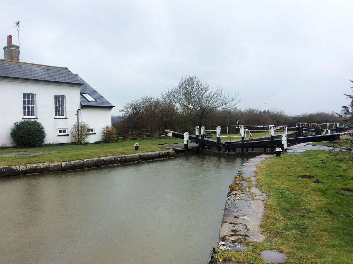 retired_tom's tweet photo. From my archives
#March 2018
#CanalRiverTrust #GrandUnionCanal #Slapton #Winkwell #STringCutting #Lock #Reflections
#Canals & #Waterways can provide #Peace & #calm
for your own #Wellbeing #Lifesbetterbywater https://t.co/fdy2Dm1Vg2
