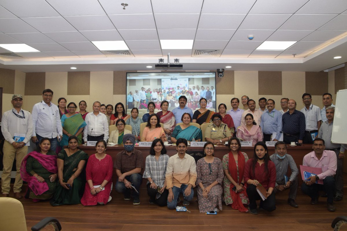 India_NHRC's tweet photo. NHRC Member, Mrs. @jyotika_kalra chairs an in-house #gender sensitisation workshop on 'Complaint filing in respect of #cybercrimes related to women'.
#HR4All
#StandUp4HumanRights

@IPSAnkitaS @mschhayasharma
@IndraManiPR @IndiaUNGeneva 

@PTI_News @PIB_India @ANI https://t.co/GOdjmDxs36