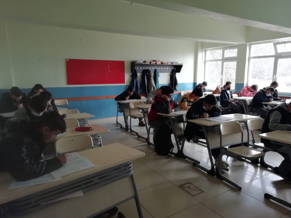 Okulumuzda tüm öğrencilerimize "Mesleki Kazanım Değerlendirme Sınavı" yapılmıştır. <a href="/tcmeb/">Millî Eğitim Bakanlığı</a> <a href="/meb_dinogretimi/">MEB Din Öğretimi Genel Müdürlüğü</a> <a href="/sinopilmem/">Sinop Milli Eğitim Müdürlüğü</a> <a href="/YLDZercan1957/">Ercan Yıldız🇹🇷</a> <a href="/DURAGAN_MEM/">Durağan İlçeMilli Eğitim Müdürlüğü</a> <a href="/ibr4him4cikgoz/">İbrahim Açıkgöz</a>