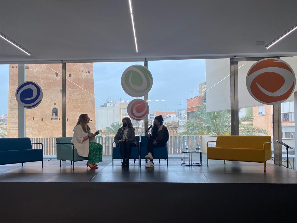 #FdMA_Torrent Comenzamos la Jornada de Empresas. ¡No te olvides de twittear con nosotros!

#Empresas4S