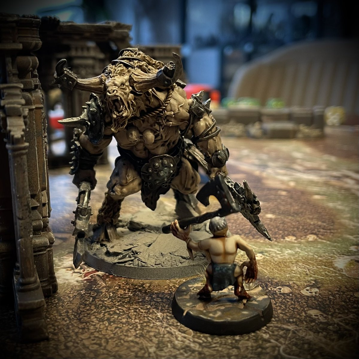 TheSimonElsen's tweet photo. Poor little Pygmy sacrificing itself So the big bad beast cannot reach its fellow tribe members! @WarComTeam #warcry #WarhammerCommunity #untamedbeasts #slavestodarkness #chaos #chaoswarriors https://t.co/IUFFRwOxZb