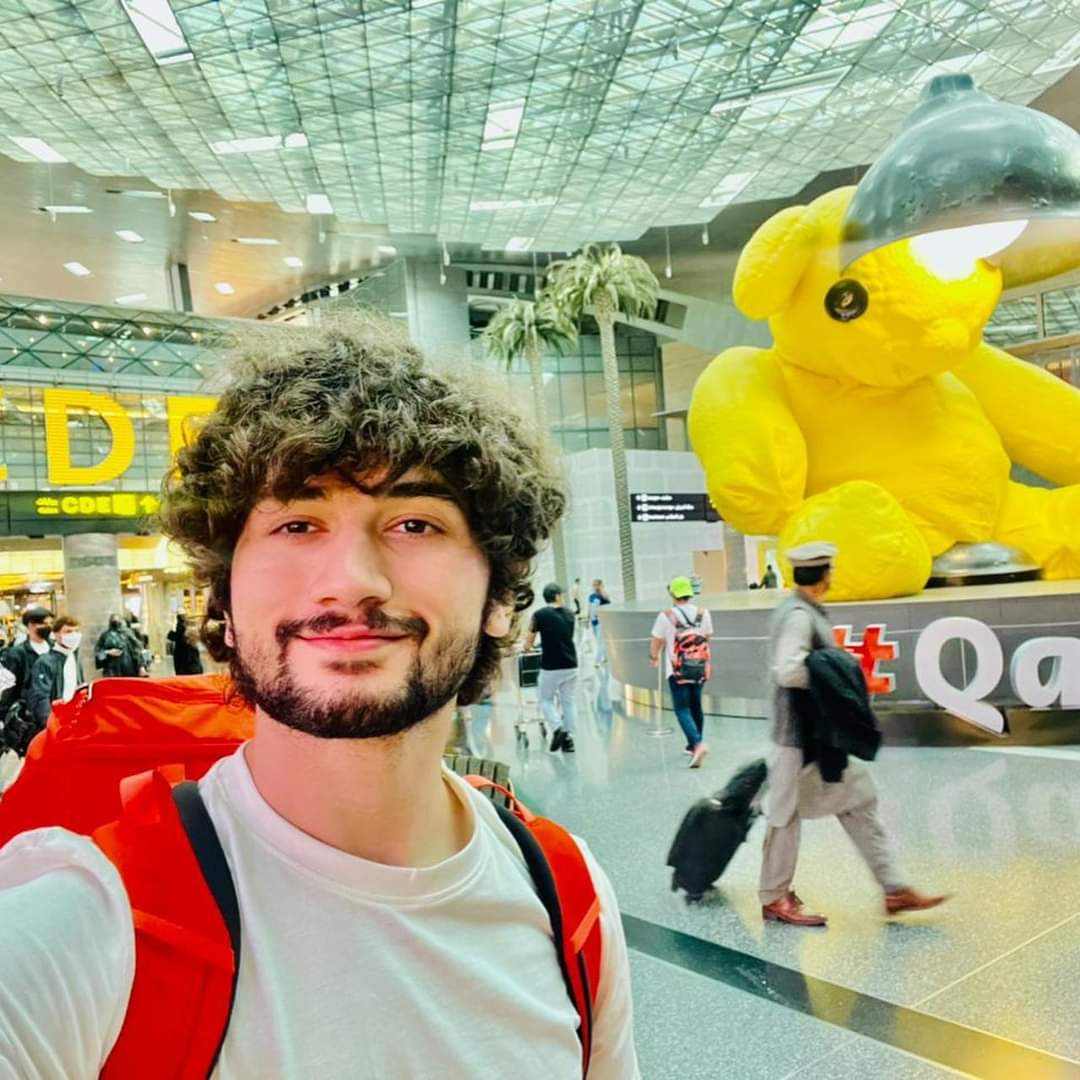 KarakoramClub's tweet photo. #ShehrozeKashif has safely reached Nepal. He's vying to raise the green and white flag of #Pakistan on the world's third (#Kanchenjunga), fourth (#Lhotse) and fifth (#Makalu) highest peaks Inshallah. He already has top two, #Everest and #K2 to his name.
#TheKarakoramClub https://t.co/iI5Qpe2d48