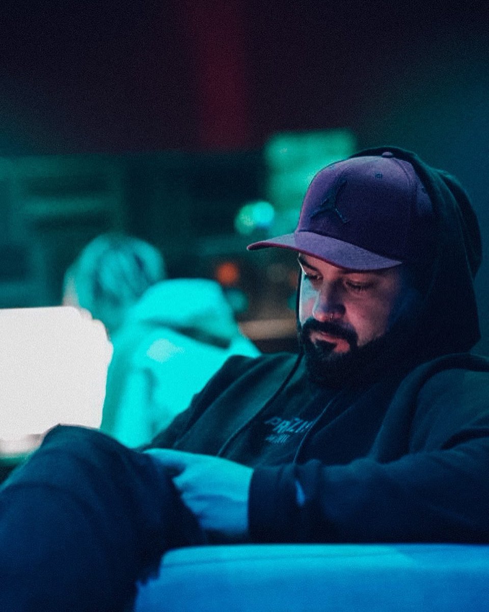 rustymusik's tweet photo. Focused! https://t.co/2CywCHtReQ