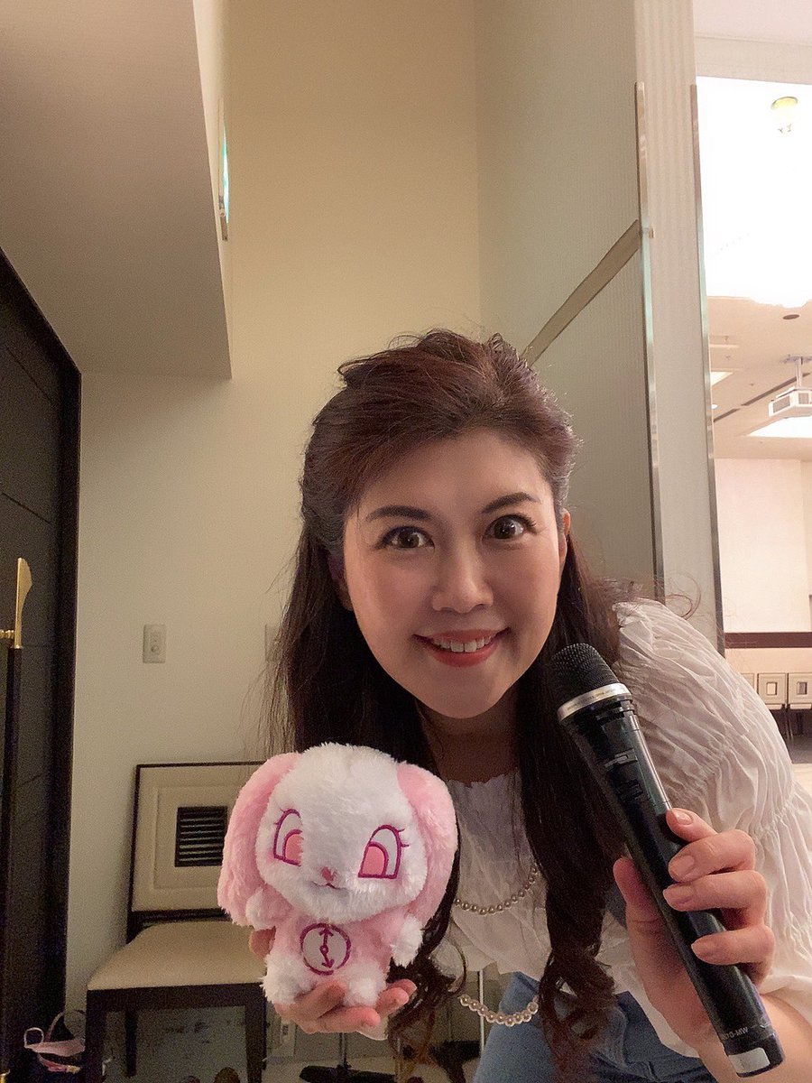 WakamiyaYuki's tweet photo. 一昨日リハ&昨日から始まった
#gapcollection 私はMCをさせて頂いていますが、
いよいよラストステージ!
17時〜!ご覧下さい!
👇
https://t.co/TsWMbVKxkL…
#gap #runway #ランウェイ #mc https://t.co/Gh4T3oPU7C