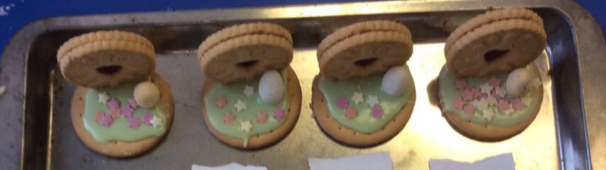 Yesterday Reverend Sam joined us at school to tell the Easter Story and make The Empty Tomb and Garden - all the children thoroughly enjoyed her visit and left at the end of the day with a fabulous gift #feelingthankful 🐣⛪️