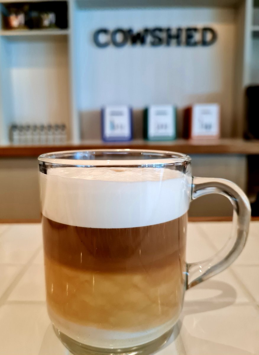 stmoritzhotel's tweet photo. Good morning Wednesday, we are halfway through the week and what a way to start it ๐
#stmoritzhotel #cornwall #coffee #latte
#morningcoffee #firstcoffeeoftheday #lovecoffee #cowshedspa #spa #hotelspa #relax #relaxation #metime #treatyourself #spaday #spapackage #selfcare https://t.co/hpumTYe46T