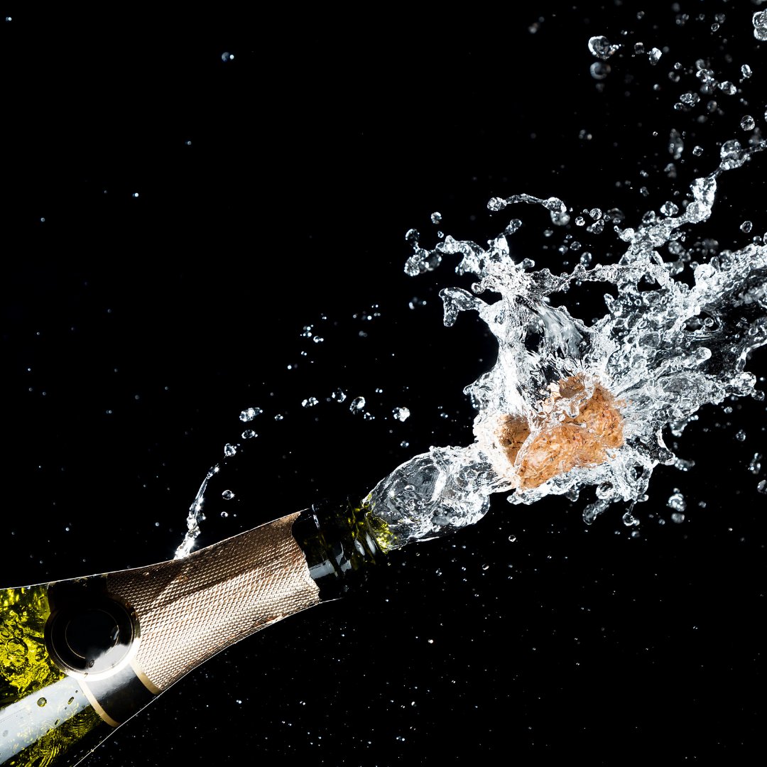 Best way to get through #humpday #wednesday ❓

Join our next World of Wine: Sparkling &amp; Sweet tasting on 20th April to brighten up your Wednesday evening ✨

localwineschool.com/west-london/on…