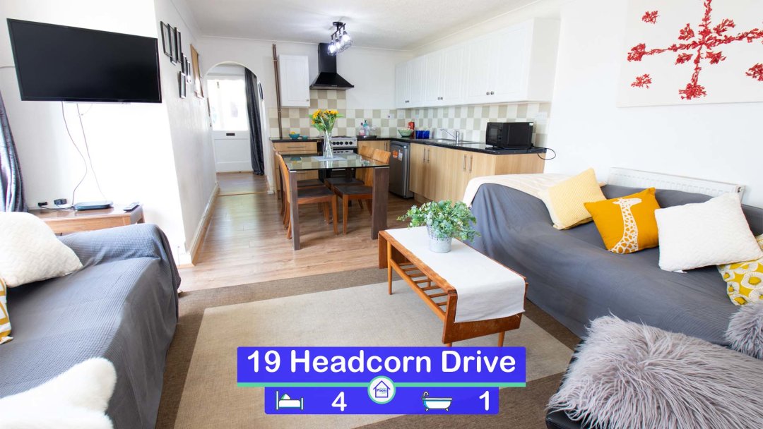 studentplaces_'s tweet photo. 19 Headcorn Drive! 🏡

Perfect for a group of 4 students studying in Canterbury. 4 large bedrooms and a spacious open plan kitchen and living room.

Hurry! ⚠ Our houses are being let fast! So get your accommodation sorted for next year quickly! https://t.co/WfInIktZco