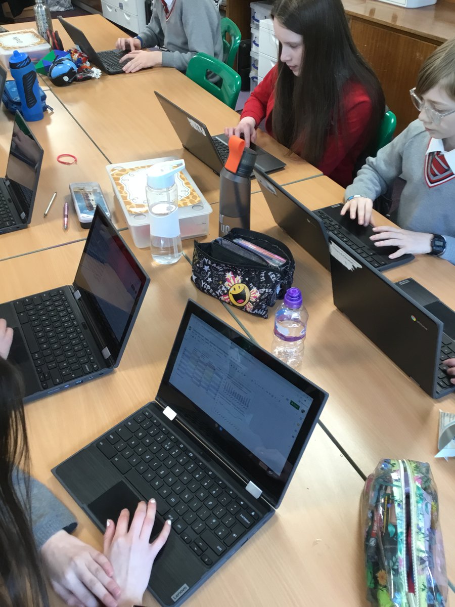 Carolside_PS's tweet image. During British Science Week P7b were using spreadsheets to compare weather in Scotland and Australia. #CPSSTEAM #ERCSTEM #BSW22