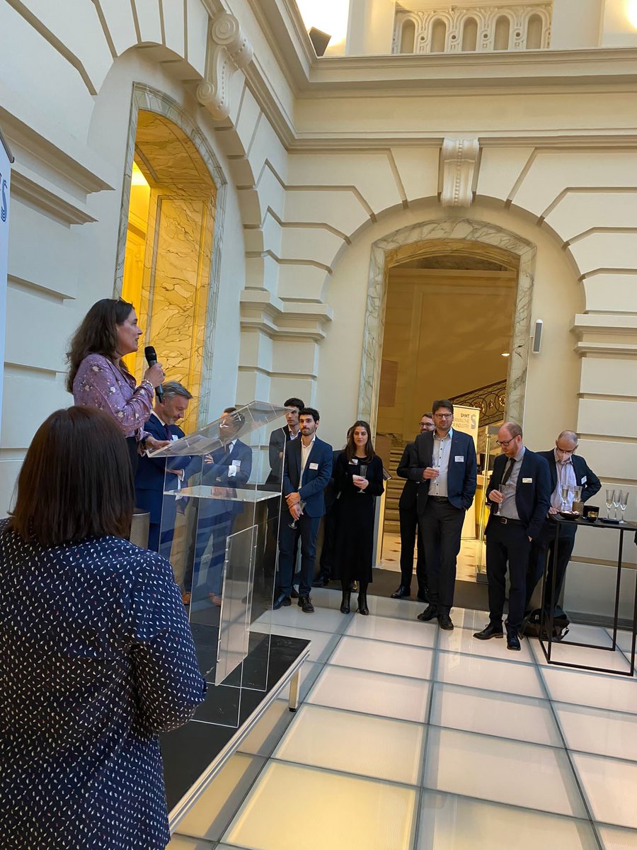 SMMT's tweet image. Great to officially launch the SMMT Brussels office at our Spring Auto Reception last night, helping set out the foundation for a prosperous EU-UK relationship

Special thanks to @EstherLynchs, DG Secretary, @etuc_ces &amp;amp; Sigrid de Vries, Secretary General, @CLEPA_eu for speaking