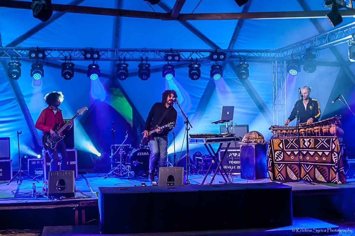 Jau rītvakar Diagonālē viesosies Afrodelic 🥁 Nenokavē - vēl tikai šodien vari paspēt nopirkt biļeti uz koncertu lētāk. Tev ir laiks līdz pusnaktij. Uz priekšu!
Biļetes: bezrindas.lv/lv/koncerts-af…