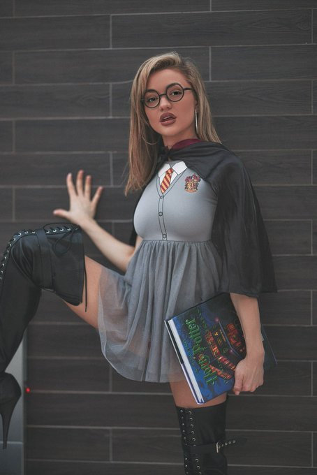 harry pothead 🤓 shot by @photoshootninja in Las Vegas ❤️ https://t.co/1h5QvRo0qv<a class="tags" target="_blank" title="On Twitter" href="/?out=eyJ0eXAiOiJKV1QiLCJhbGciOiJIUzUxMiJ9.eyJpYXQiOjE3MjIwNTU0NzYsImlzcyI6InR3cG9ybnN0YXJzLmNvbSIsIm5iZiI6MTcyMjA1NTQ3NiwiZXhwIjoxNzUzNTkxNDc2LCJyZWRpcmVjdF91cmwiOiJodHRwczovL3R3aXR0ZXIuY29tL3Bob3Rvc2hvb3RuaW5qYSJ9.XfmZFS5XdsTJXvOaq_zXhGlE4emDJwkqXeqhhzzZ4KHn_EkPjjuiVJigsYSMGd5q1ER5aueFqzZku0IDMA62zQ">@photoshootninja</a><a href="/tag/naughtystudent"class="tags"><span>#naughtystudent</span></a>