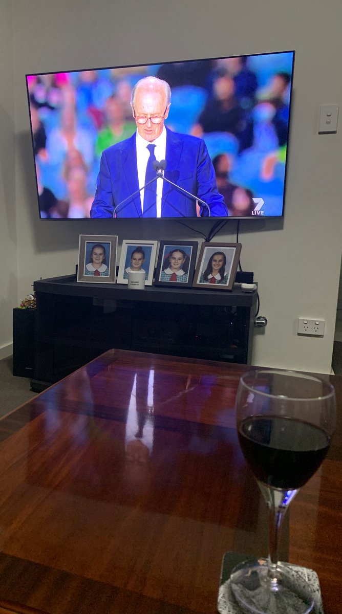 LeDogWhisperer's tweet photo. Having a cheeky red for the late great #SKWarne . What a remarkable delivery of that eulogy by Mr Keith Warne 👏. Cheers to a life well lived 🍷 #ripwarney https://t.co/6NObUJOahy