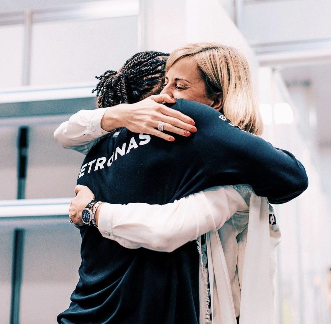 SirLewisUpdates's tweet image. Susie Wolff on Lewis Hamilton

"I have so much admiration &amp;amp; respect for Lewis.. how he manages his life to be the best possible racing driver that he can be...he has an incredible ability.. Im inspired by Lewis as a racing driver but also as a human being"

🎙|F1:Beyond The Grid