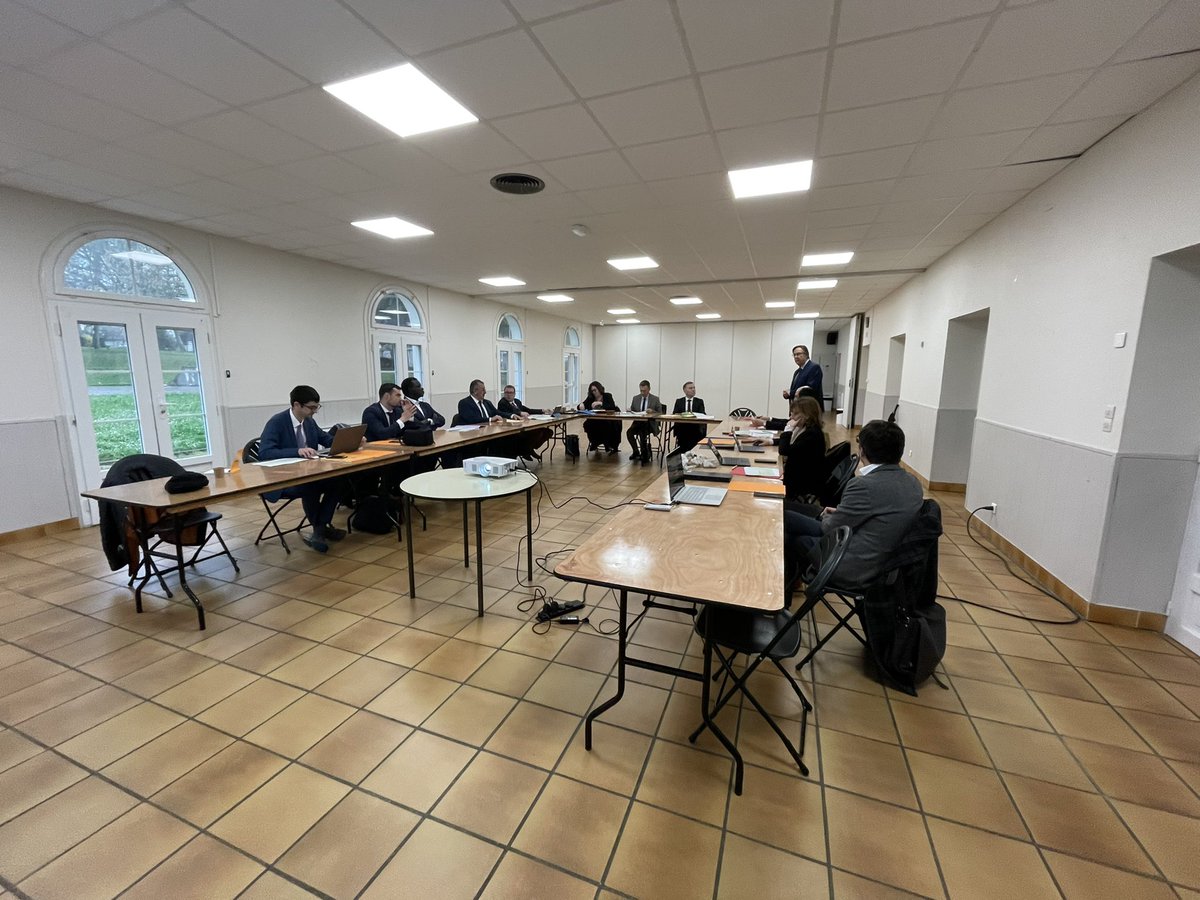 V_Bedu's tweet photo. 📍A #Villecresnes autour du Président @CapitanioOliv pour une journée de travail sur le Plateau Briard avec mes collègues @ArnaudVdie Maire de #Perigny, Alphonse Boye Maire de #Marolles et Patrick Farcy https://t.co/HffQhGwCJn