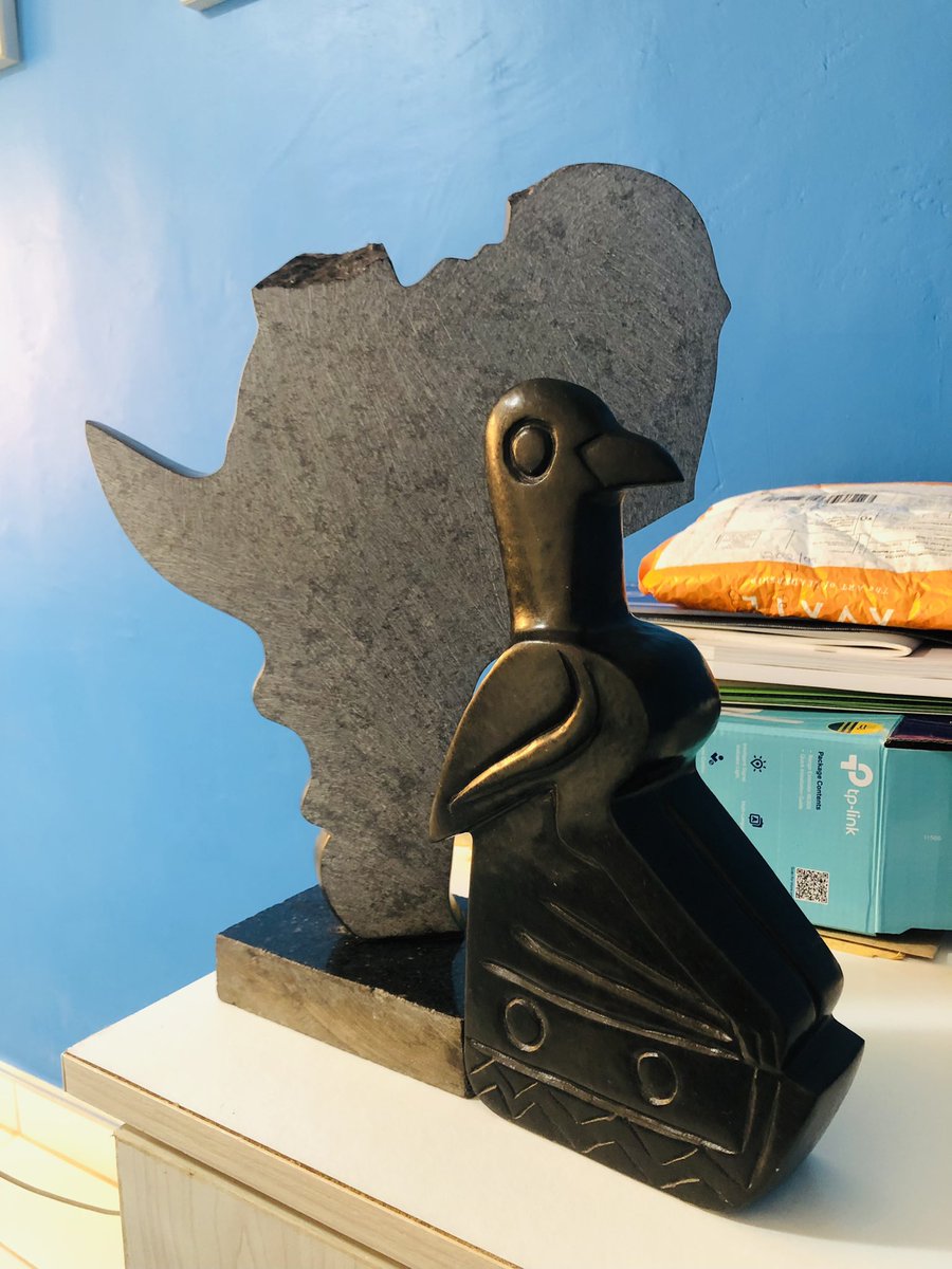So our gardener says to me “mdhara I do carvings let me make some for you”I’m like 😏 ok cool then boom! 👇 I’m shocked we have some good people with real talent please support him if you need something like that. Kembo-0771767167