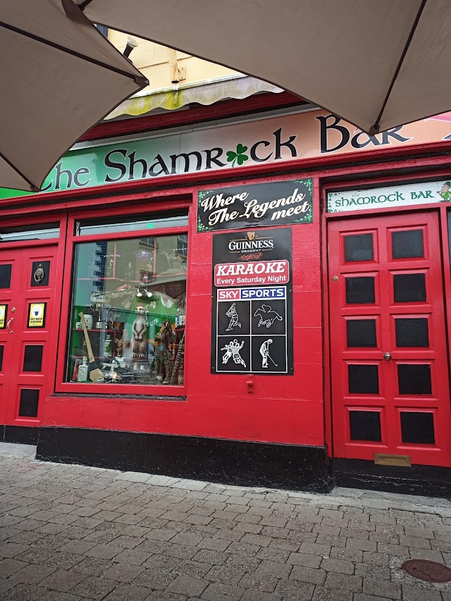 randompubbot's tweet image. The Shamrock Bar; Square Claremorris, Clare, Claremorris, Co. Galway, Ireland google.com/maps/place/?q=…