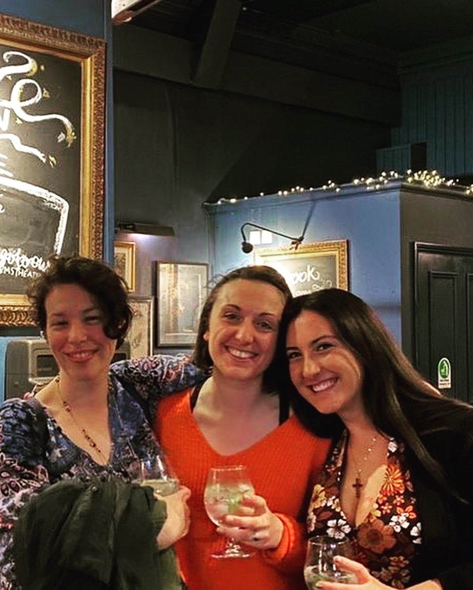 The 1st of these photos was taken on the tube in April 2021, after a 7 hours long walk around London during which <a href="/florence_evie/">Evie Florence</a> and I decided we were going to write a one woman show based on a short story of mine about a family moving out of their home (1/3) …