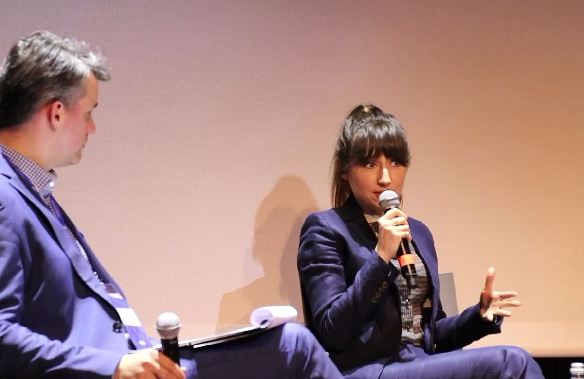 Grupa_Enea's tweet photo. 💬 @AnnaLutek na #ForumPoznańskiegoSportu: "Sponsoring sportu w #Enea ściśle łączy się z działaniami #CSR; wzmacnia go #FundacjaEnea, której jednym z zadań jest propagowanie sportu i zdrowego trybu życia. Uważnie przyglądamy się otoczeniu i reagujemy na jego potrzeby". #EneaCSR https://t.co/1uD6oQJFst