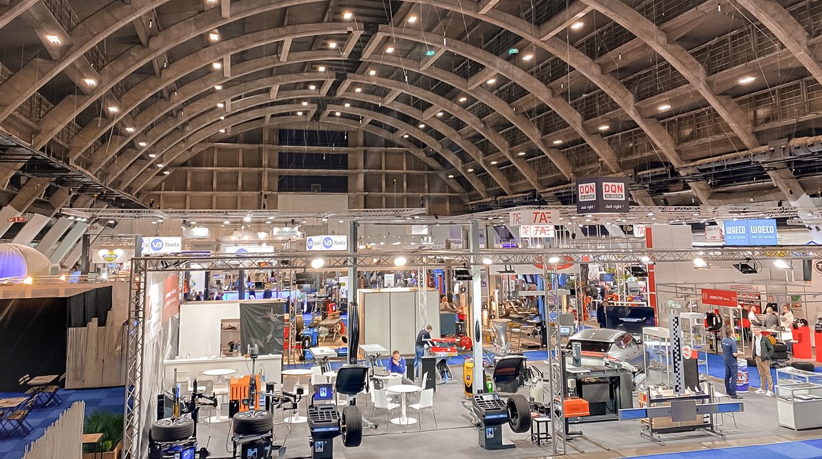 CarReception's tweet photo. ¡Hoy trabajamos desde Bélgica! Hemos venido a Bruselas a Autotechnica, el Salón profesional del sector, una cita de referencia en toda Europa y especialmente del Benelux.
¡Muy entusiasmados con todo lo que estamos construyendo!
#autotechnica #automocion #feria https://t.co/B0qi3NdKAZ