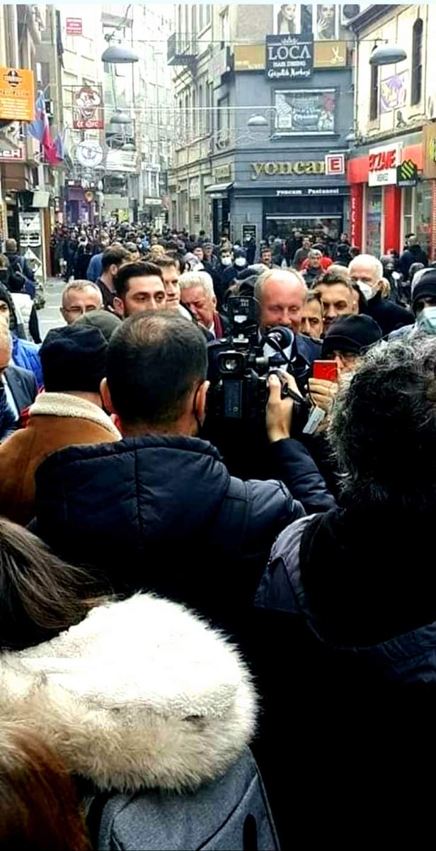 Belginpuskloglu's tweet photo. Genel başkanımız Muharrem İnce Trabzon esnaf ziyaretinde yanlış anlamayın miting değil.
Hak yerini bulacak Muharrem İnce Cumhurbaşkanımız olacak
#Birgün #herkes #memleket #partili #olacak 🙋♀️😉 https://t.co/0QtTwpJ5iF