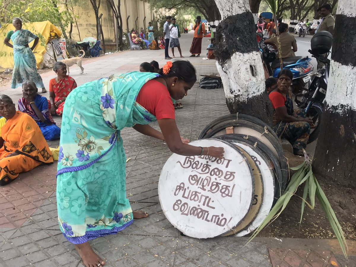 leninbharathi1's tweet photo. சிப்காட் நிலமெடுப்பிற்கு எதிராக பாலியப்பட்டு ஊராட்சி கிராமப் பொதுமக்களின் தொடர் போராட்டத்தின் 100வது நாள்.. நாளை மாவட்ட ஆட்சியரிடம் மனு கொடுக்கும் போராட்டம். @thiruja @SundarrajanG @NityJayaraman @U2Brutus_off @bbctamil #SavePaliapattuFromSipcot #SupportPaliapattuSipcotProtest https://t.co/2JaTKV8jf2
